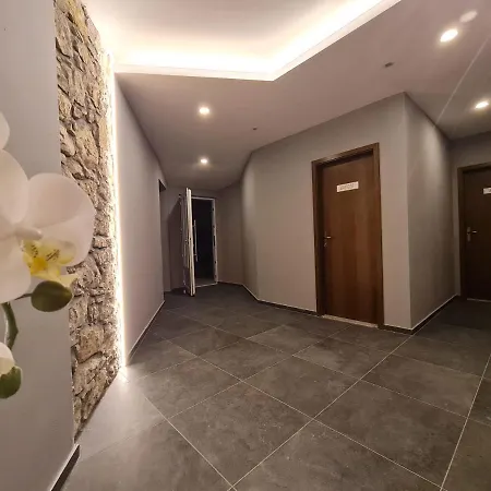 Restaurant & Getaway Pri Kobalu Apartman Vipava