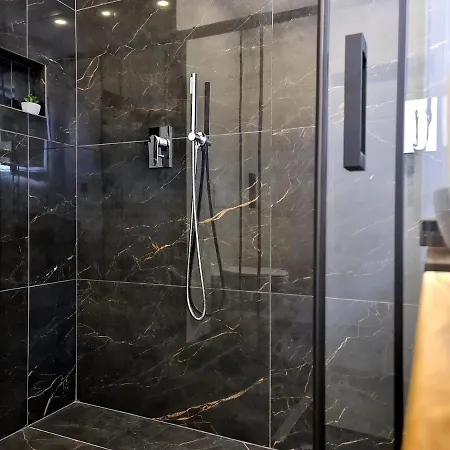 Restaurant & Getaway Pri Kobalu Apartamento