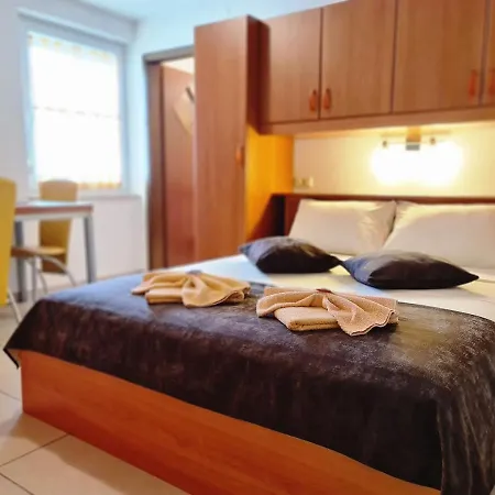 Apartment Restaurant & Getaway Pri Kobalu *