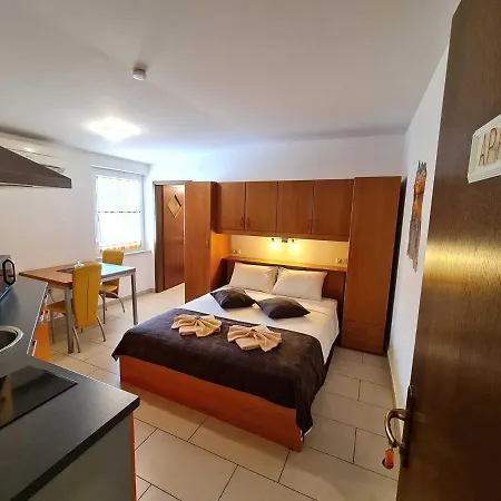 Getaway Pri Kobalu Vipava