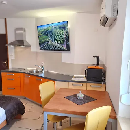 Appartement Restaurant & Getaway Pri Kobalu *