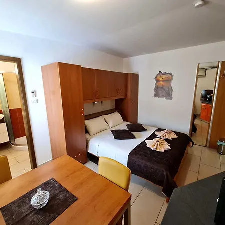 Restaurant & Getaway Pri Kobalu *