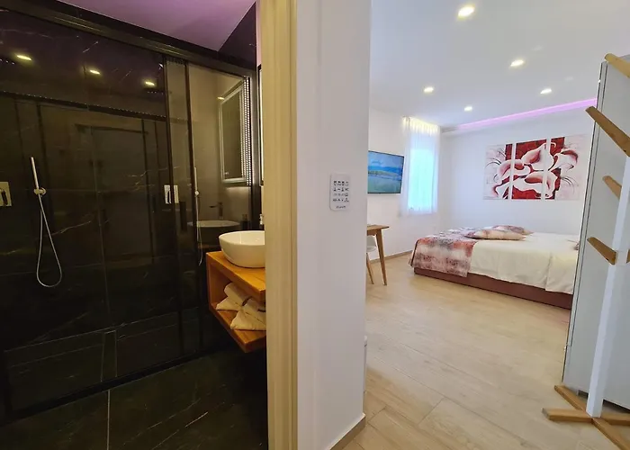 Restaurant & Getaway Pri Kobalu * Vipava