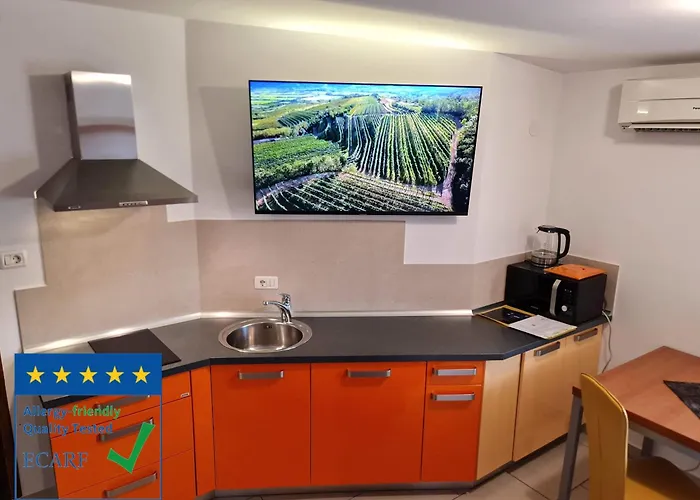 Apartamento Restaurant & Getaway Pri Kobalu *